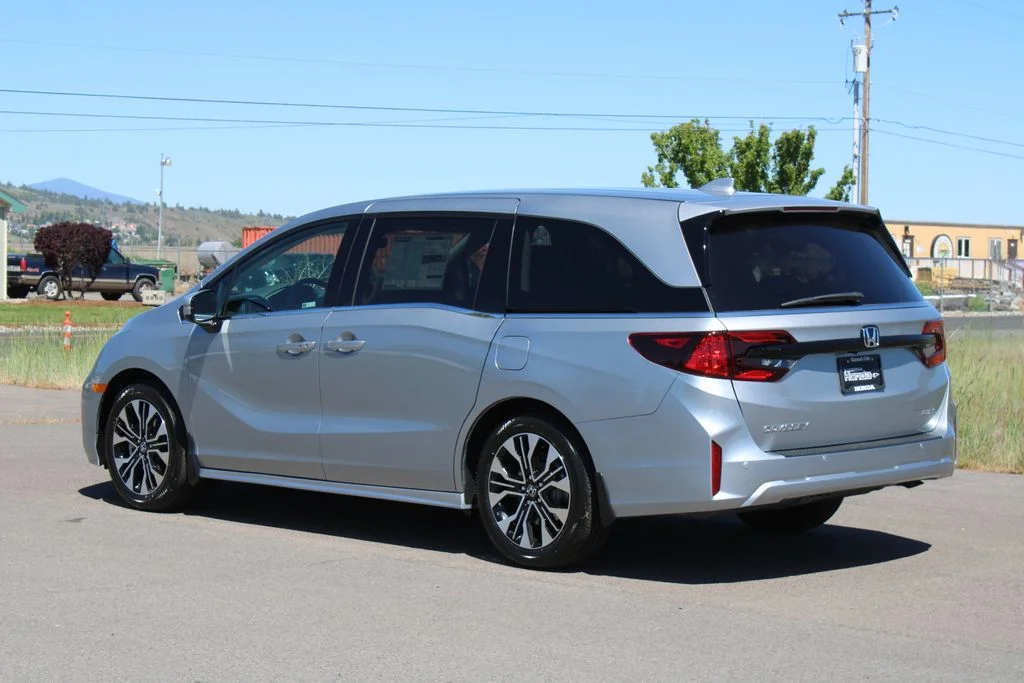 New 2026 Solar Silver Metallic Honda Elite image 4