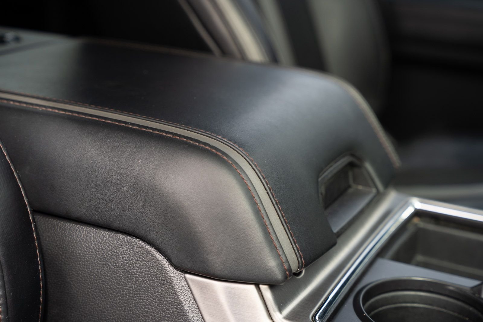 Used 2019 Black Ford Platinum image 14
