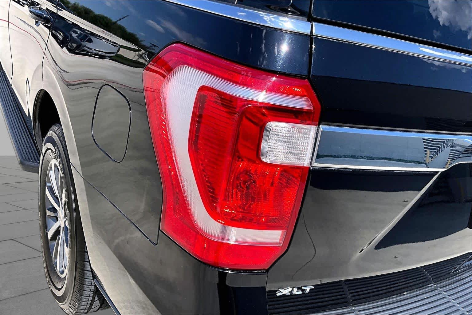 Used 2021 Agate Black Ford XLT image 26