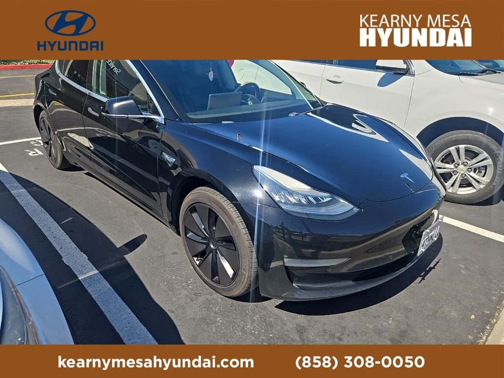 2019 Tesla Model 3 Standard Range Plus's photo