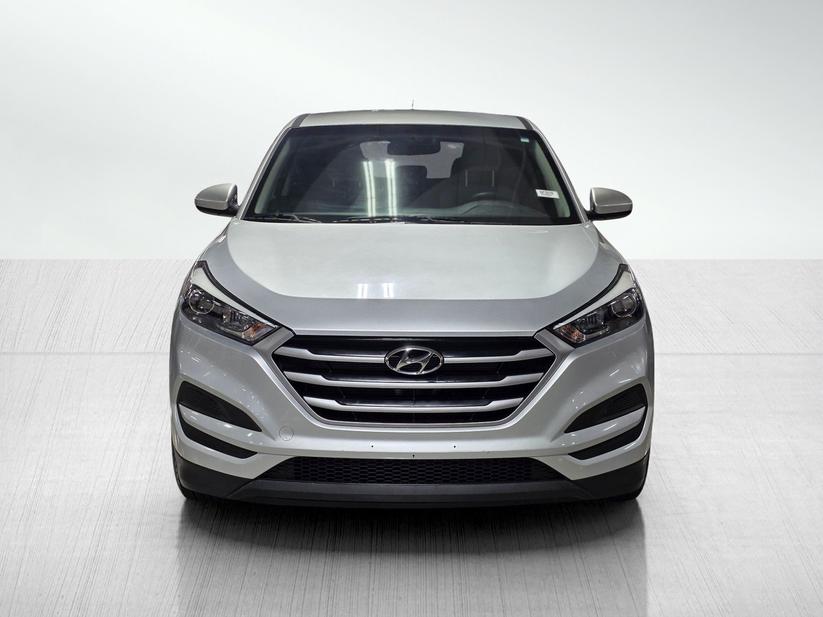 Used 2018 Hyundai Tucson SE with VIN KM8J23A46JU736478 for sale in Long Beach, CA