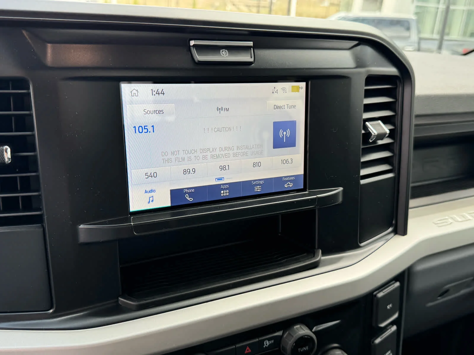 New 2026 Oxford White Ford F-550® XL image 25