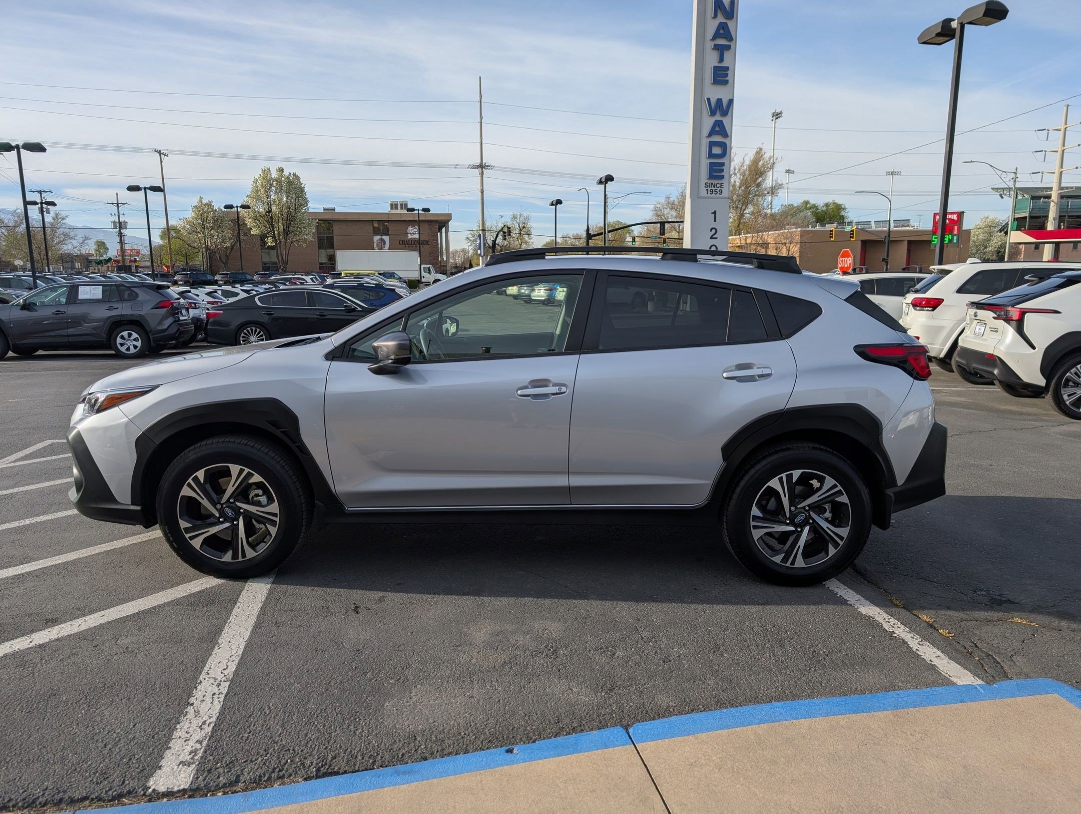 Used 2025 Ice Silver Metallic Subaru Premium image 7