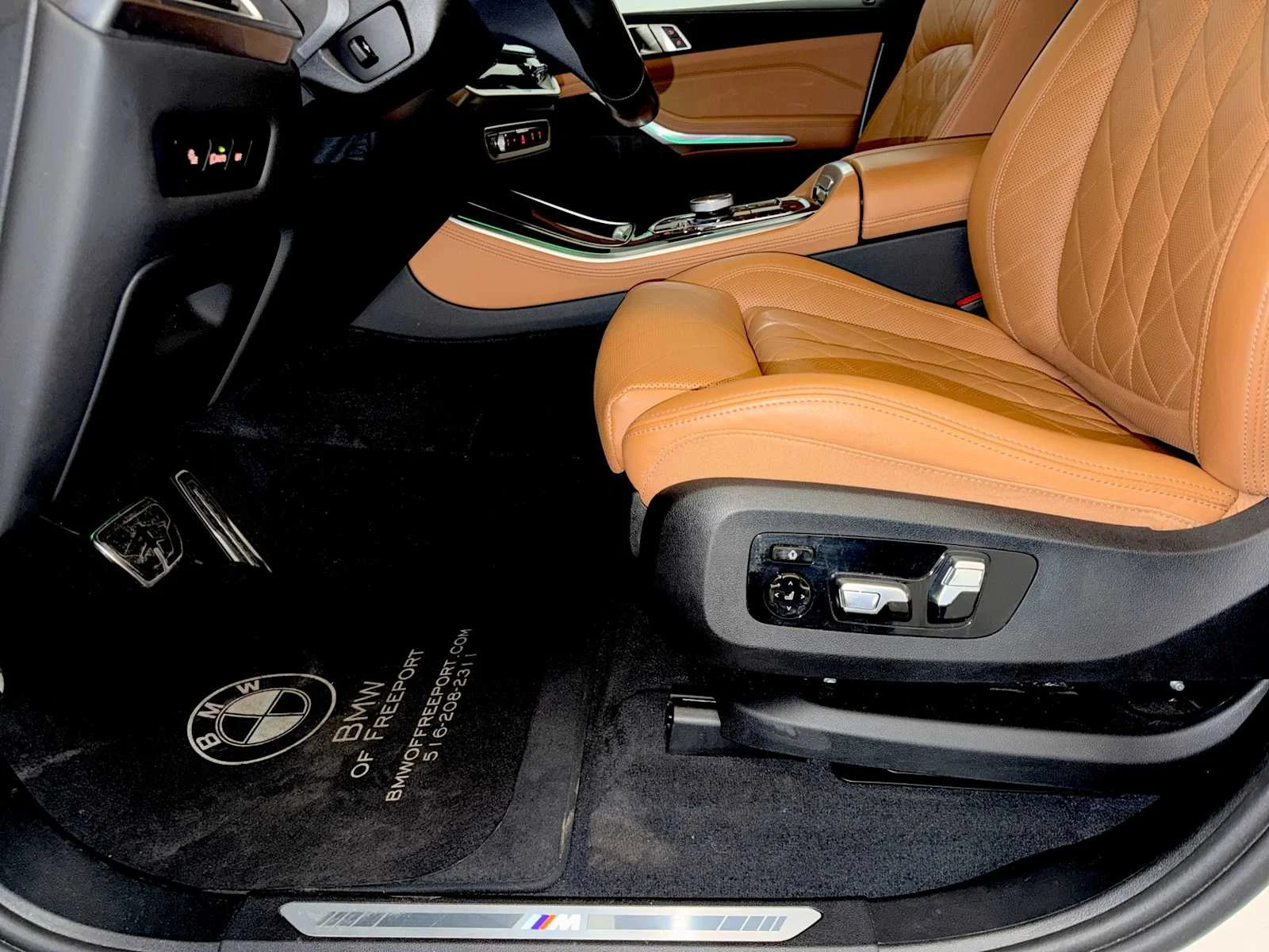 Certified Used 2024 Mineral White Metallic BMW xDrive50e image 10