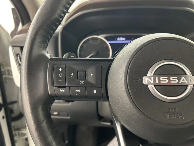 Used 2023 White Nissan SV image 8