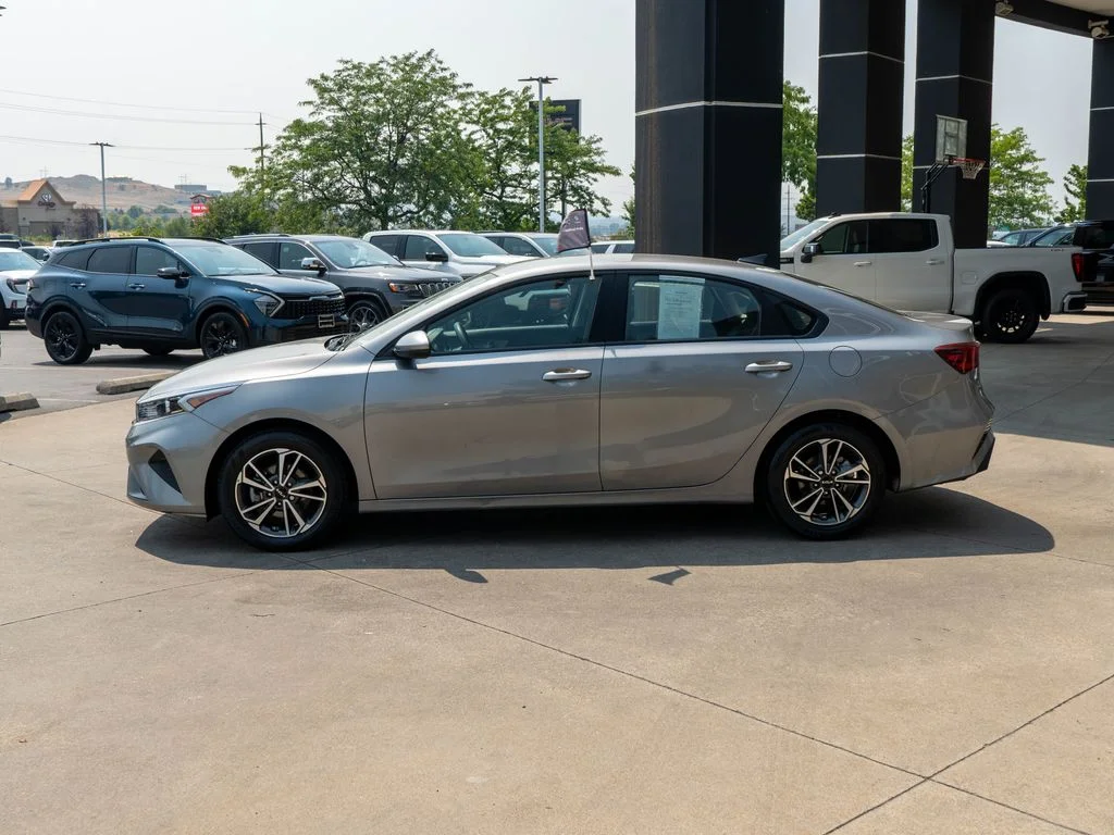 Used 2023 Gray Kia LXS image 4