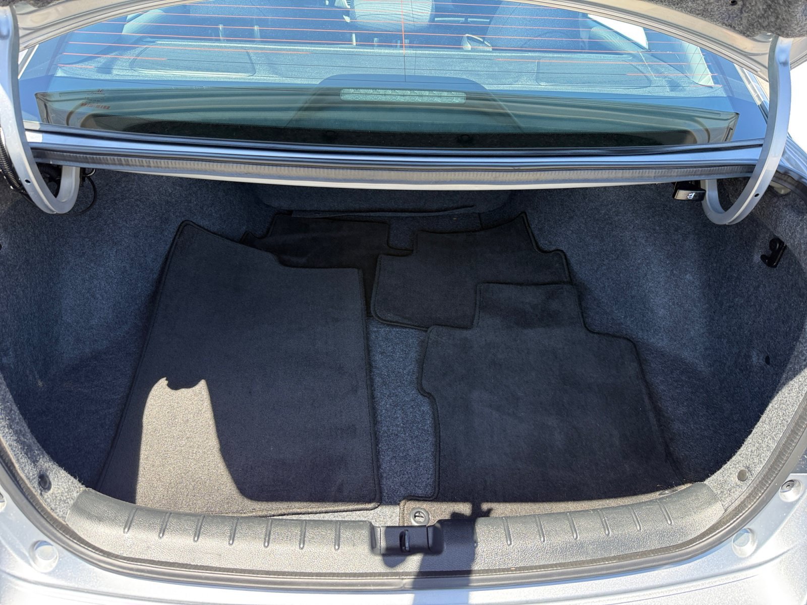 Used 2017 Silver Honda LX image 17