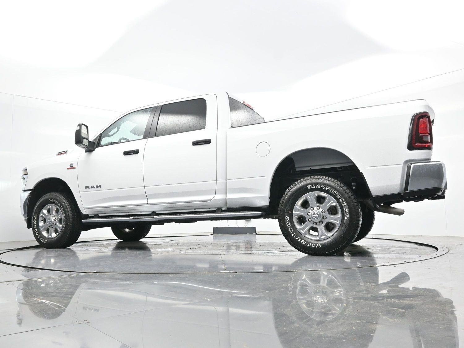 Used 2025 White Ram Big Horn image 48