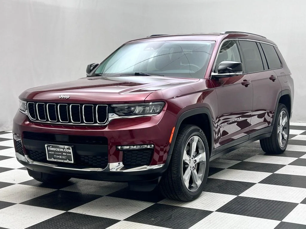 Used 2021 Red Jeep Limited image 4