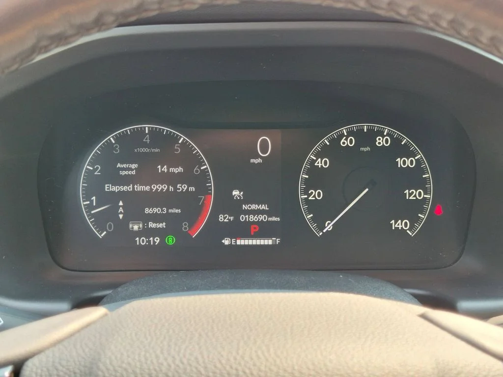 Used 2025 White Honda Elite image 16