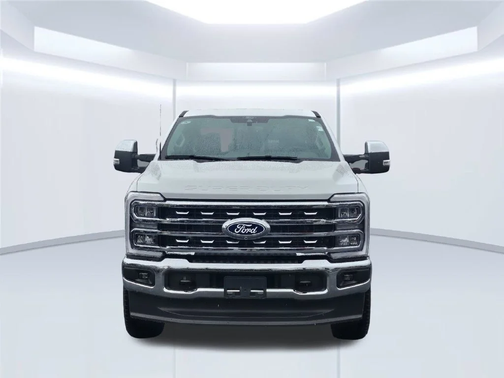 New 2027 White Ford Lariat image 17