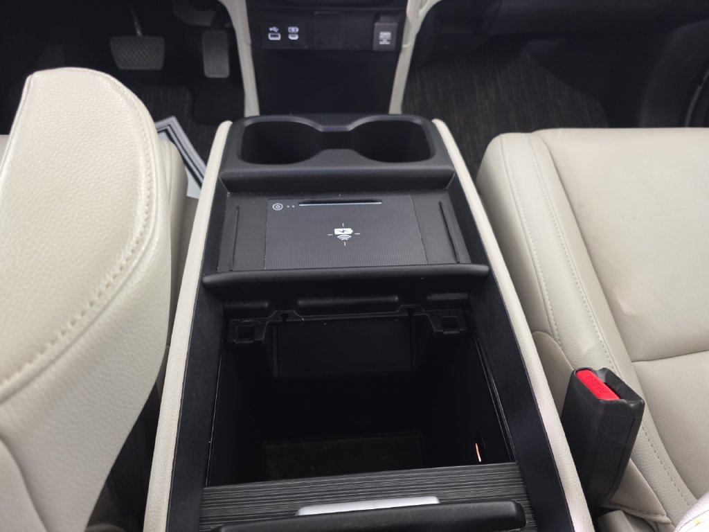 Used 2025  Honda EX-L image 18