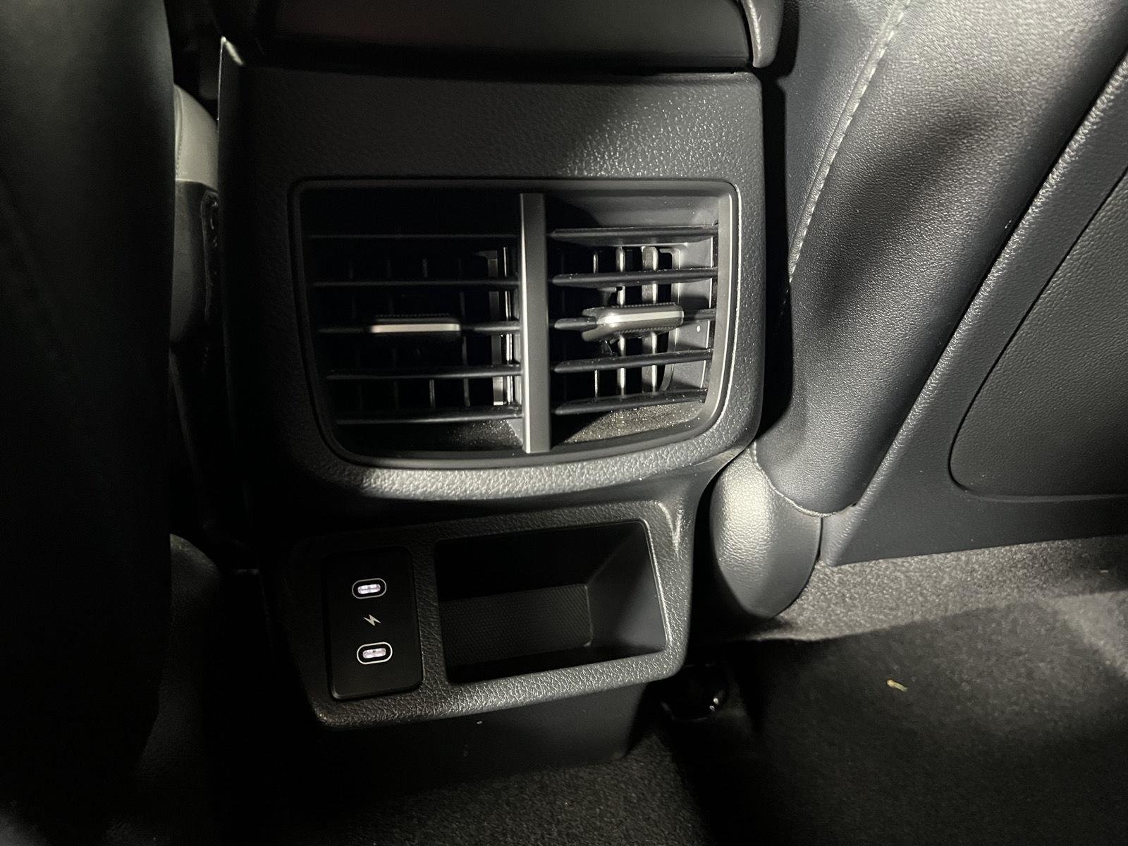 Used 2024 Fusion Black Kia EX image 27