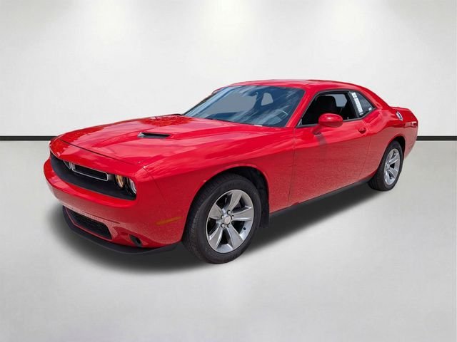 Used 2019 Red Dodge SXT image 8