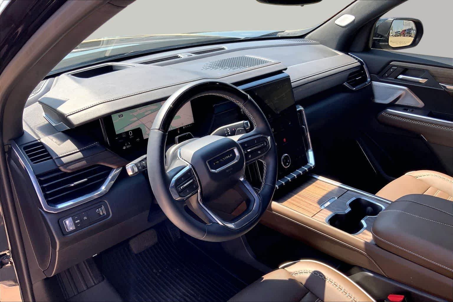 2026 GMC Acadia Denali Ultimate - Photo 18