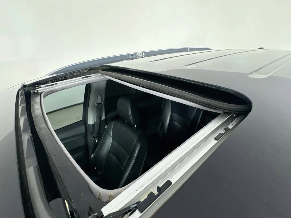 Certified Used 2017 Crystal Black Pearl Honda Touring image 29