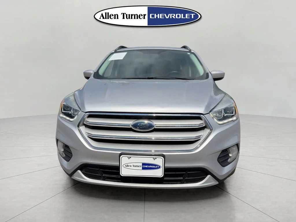 Used 2018 Silver Ford SEL image 2