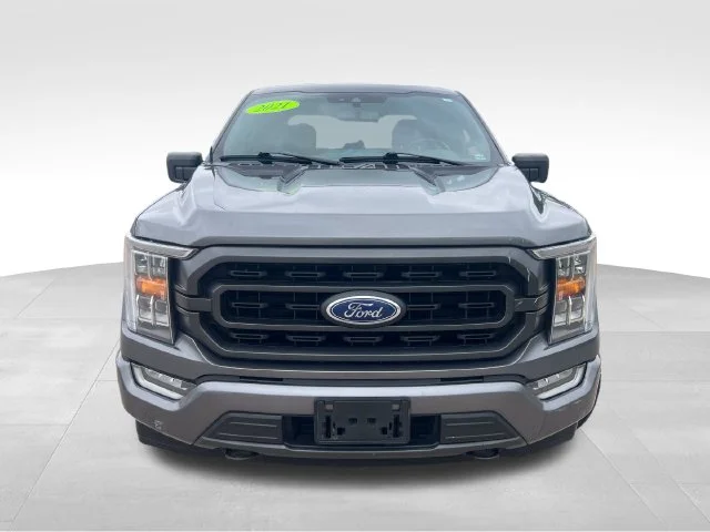 Used 2021 Gray Ford XLT image 10