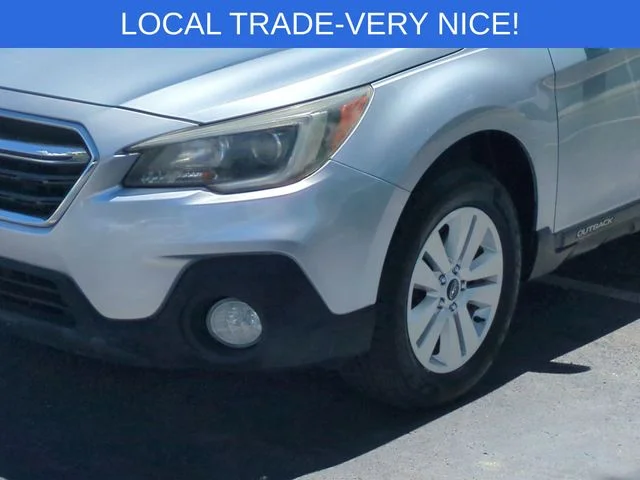 Used 2018 Silver Subaru 2.5i Premium image 9