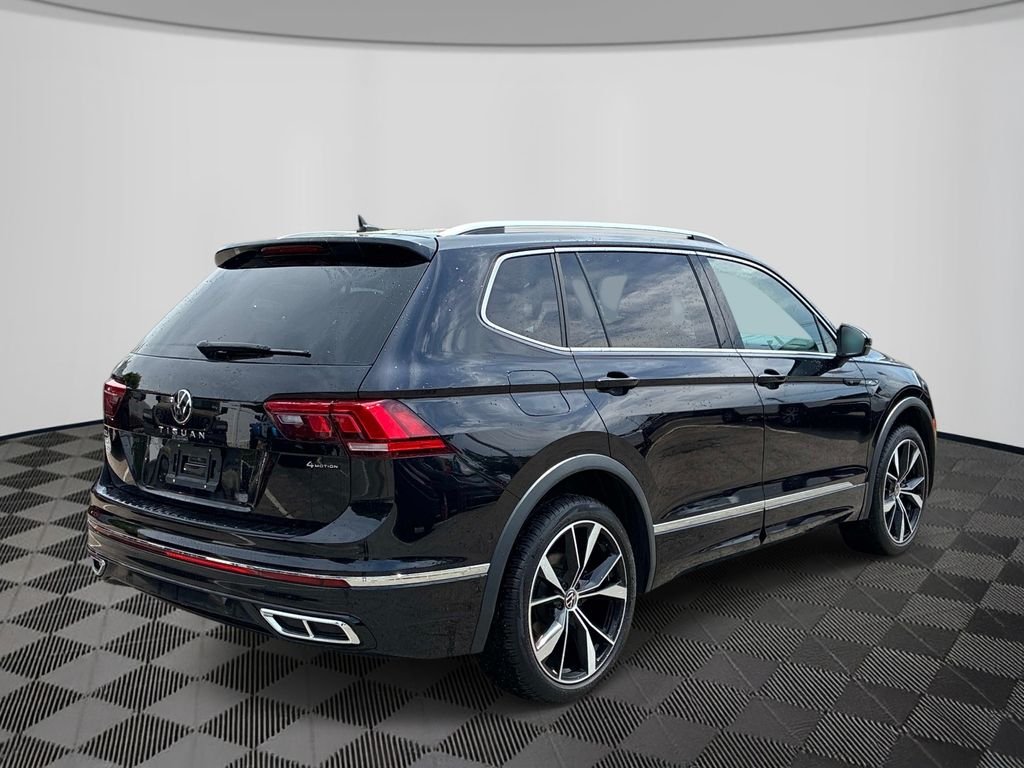 Used 2024  Volkswagen 2.0T SEL R-Line image 7