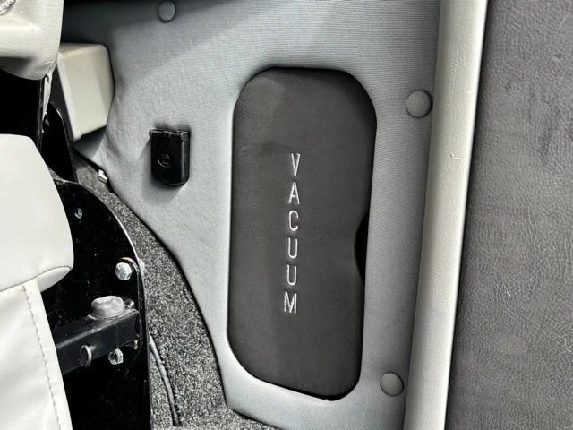 Used 2020 QUICKSILVER METALLIC GMC CARGO image 12