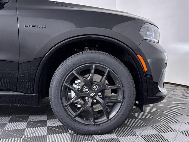 New 2026 Diamond Black Clear-Coat Exterior Paint Dodge GT PLUS image 23