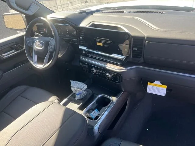2026 GMC Sierra 1500 SLT - Photo 17