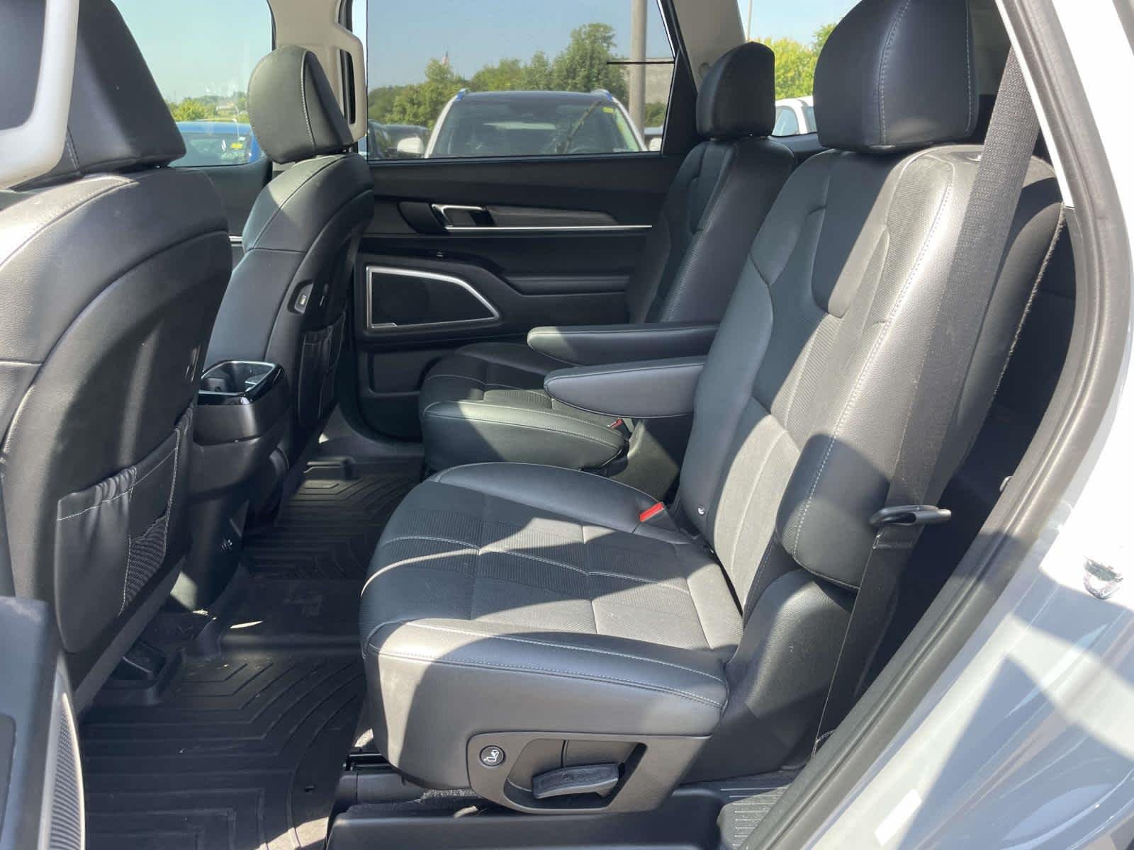 Certified Used 2022 Wolf Gray Kia EX image 21