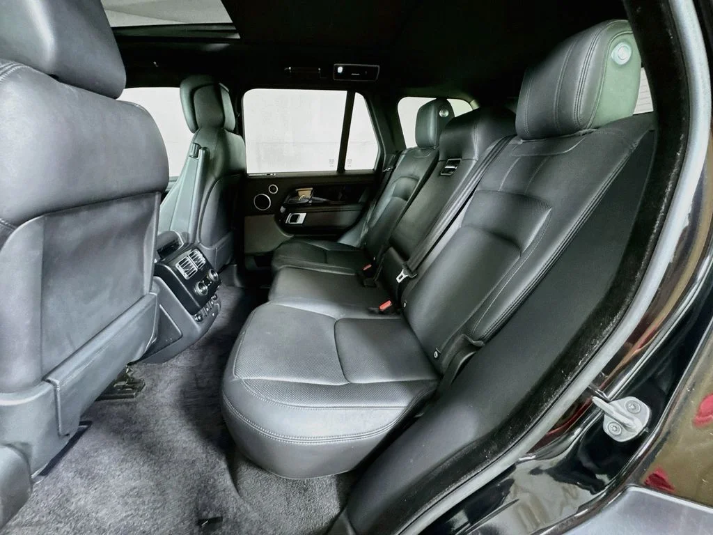 Used 2019 Black Land Rover 3.0L V6 Supercharged HSE image 31