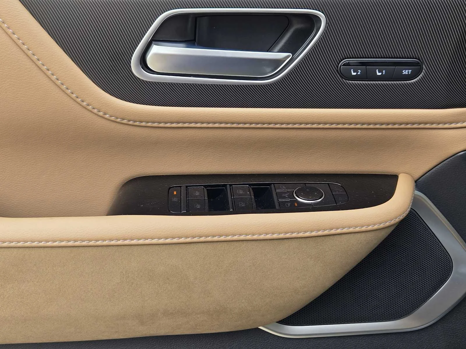 New 2026 DYNAMIC METAL INFINITI Luxe 2WD image 15