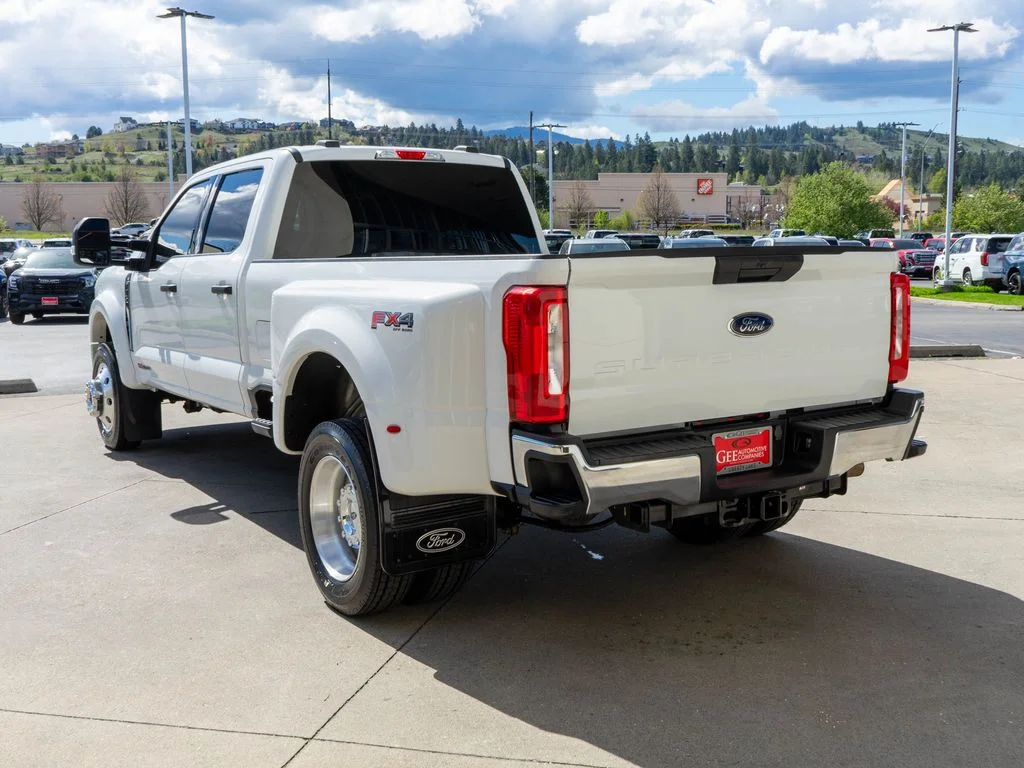 Used 2023 White Ford XLT image 5