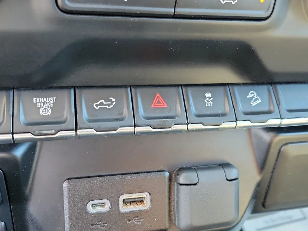 Used 2022  Chevrolet LT image 23