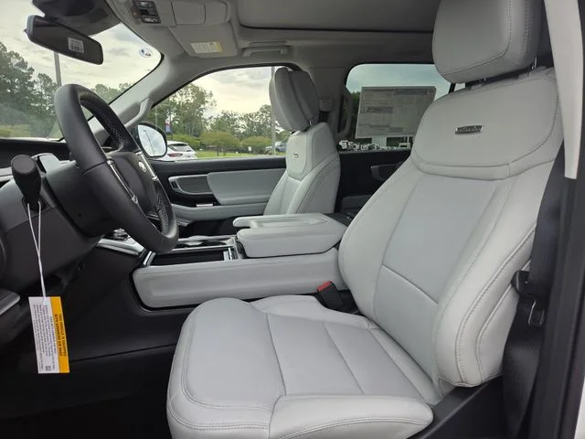 New 2026 Star White Metallic Tri-Coat Ford MAX Platinum® image 34