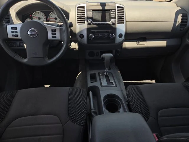 Used 2018 Glacier White Nissan SV image 8