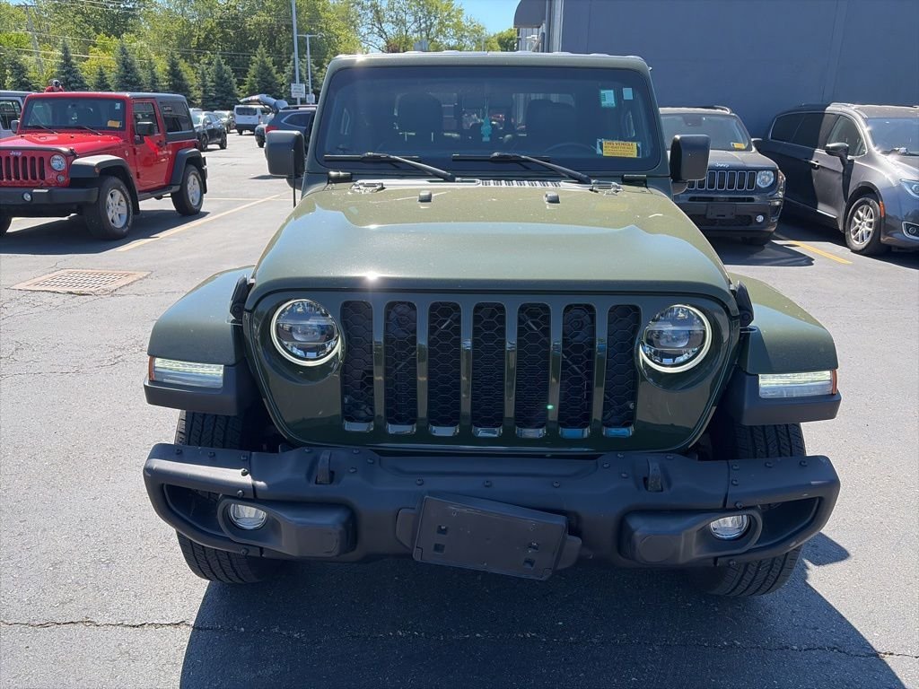 Used 2021 Green Jeep Sport image 3