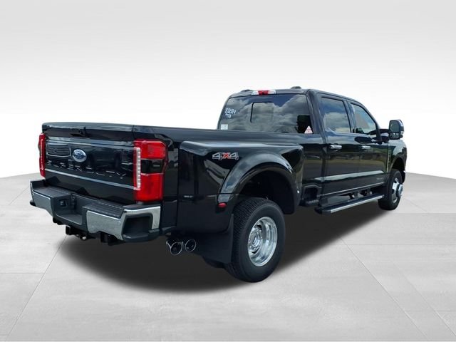 New 2026 Agate Black Metallic Ford F-350® Lariat® image 12
