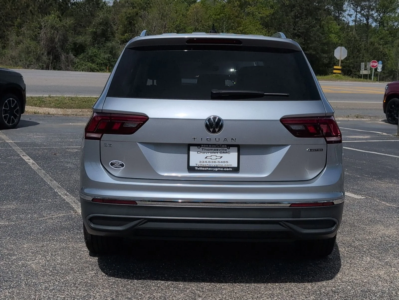 Used 2024  Volkswagen 2.0T SE image 4