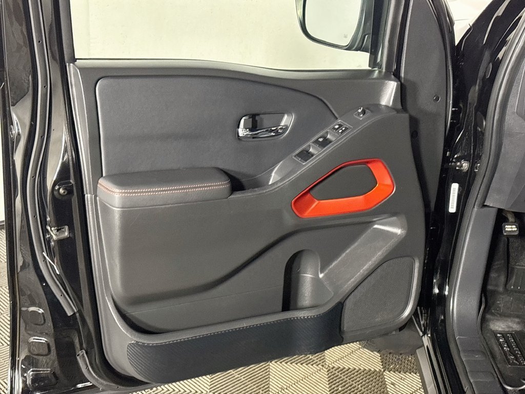 Used 2022 Super Black Nissan PRO-4X image 10