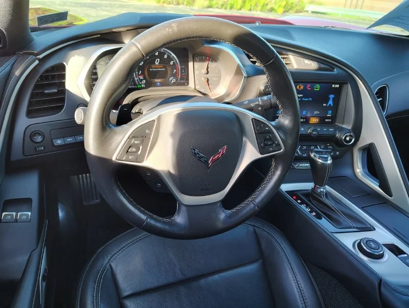 Used 2015 Red Chevrolet Stingray image 25