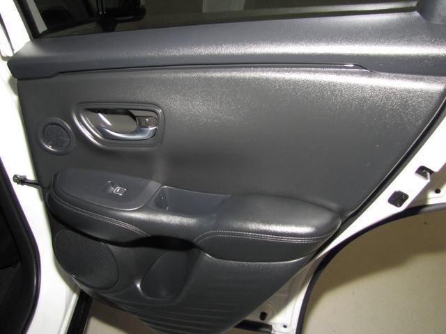 Certified Used 2025 Platinum White Pearl Honda EX-L image 50