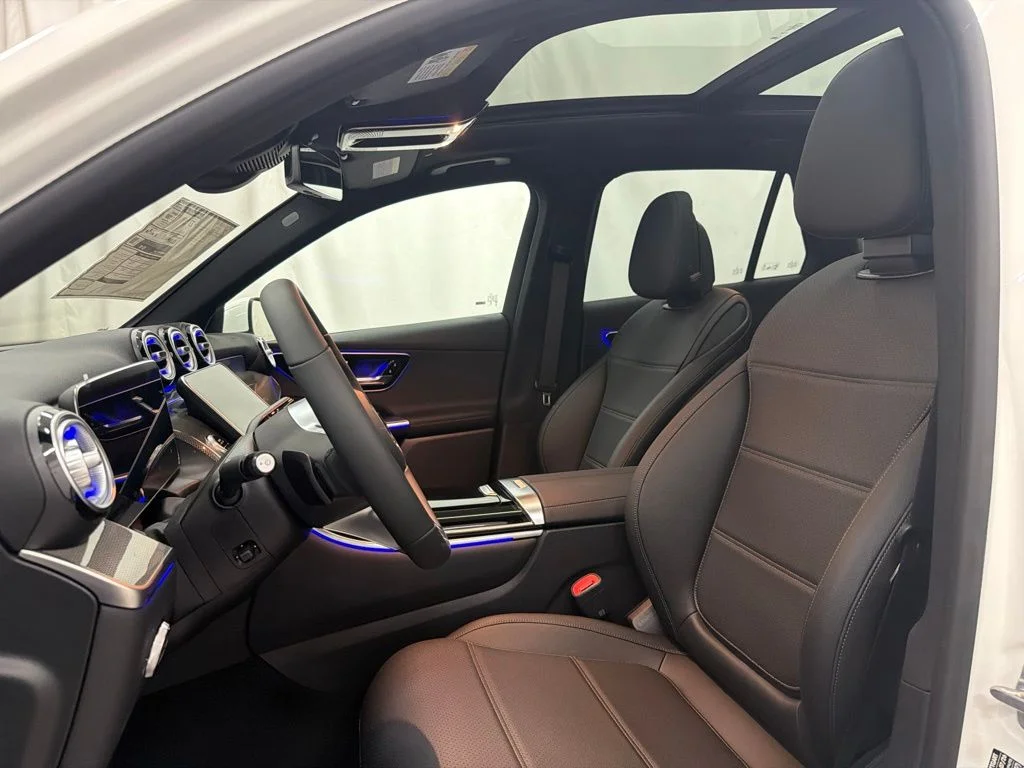 New 2027 White Mercedes-Benz GLC 300 image 56