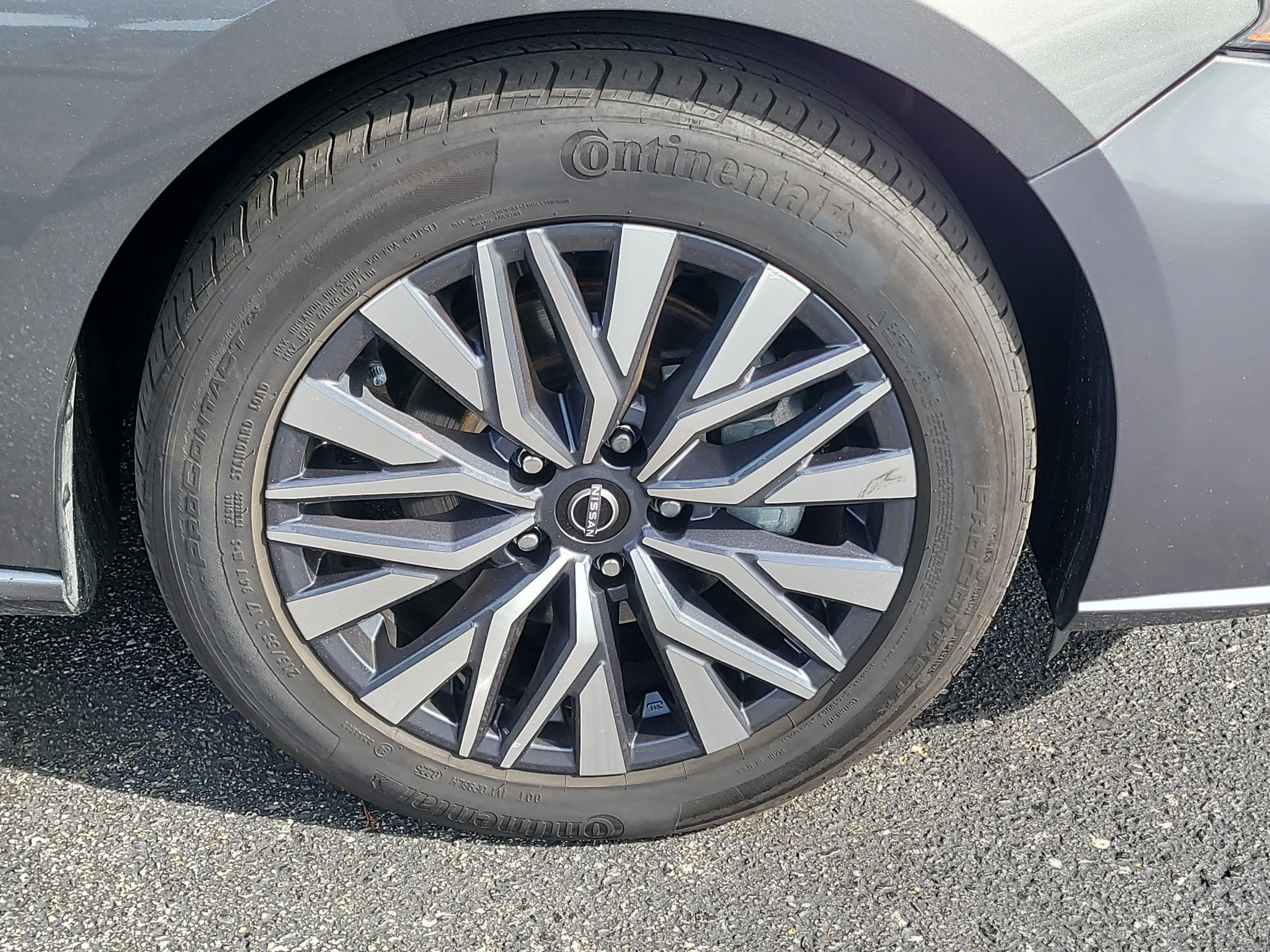 Used 2025 Gun Metallic Nissan SV image 9