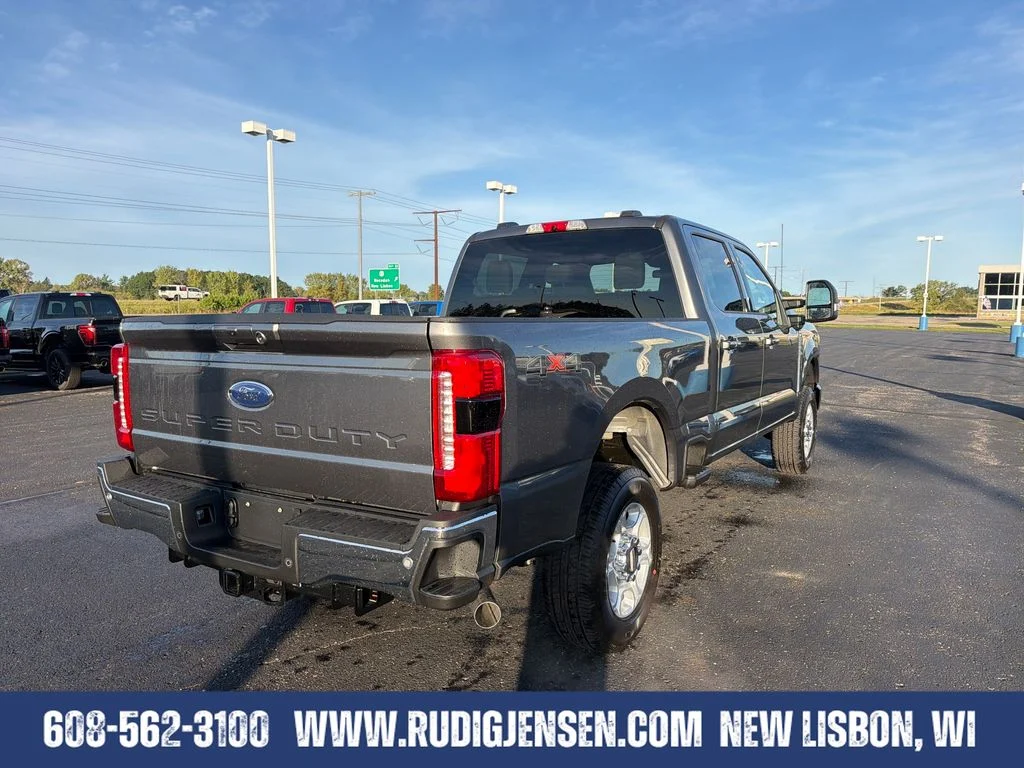 New 2026 Gray Ford XLT image 5