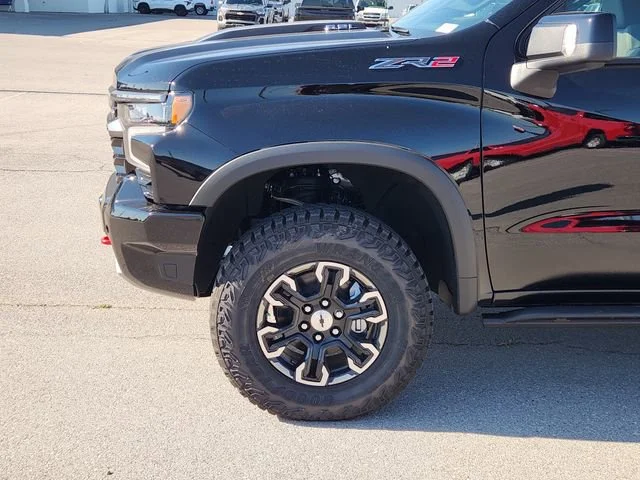 2026 Chevrolet Silverado 1500 ZR2 - Photo 8