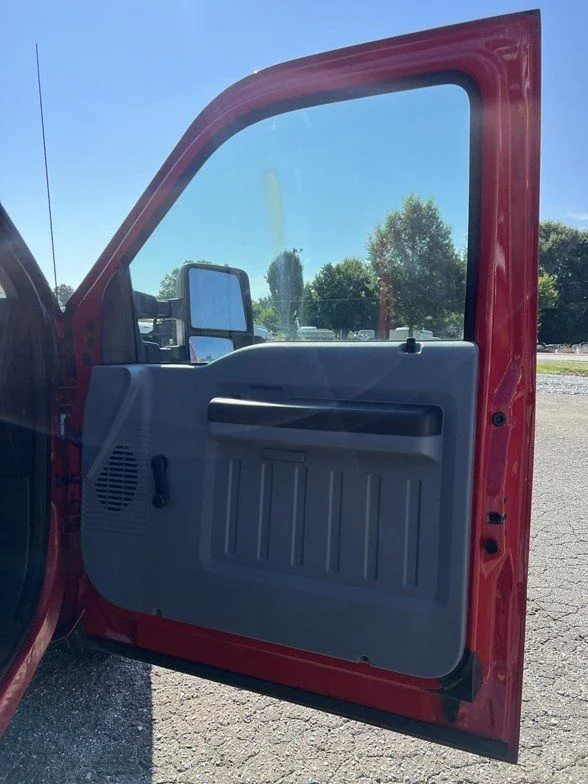 Used 2011 Red Ford XL image 32