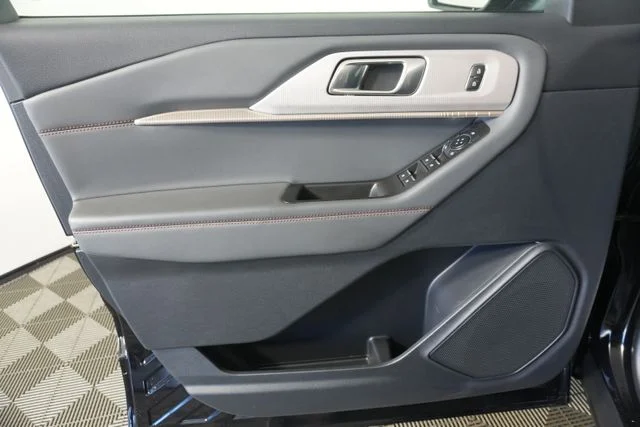 Certified Used 2025 Agate Black Metallic Ford Active image 30