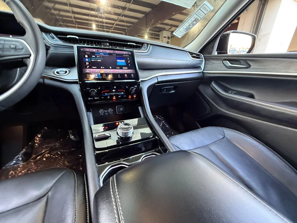 Used 2023 Orange Jeep Limited image 15