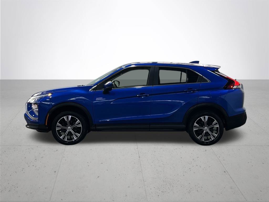 Used 2022 Octane Blue Metallic Mitsubishi ES image 15