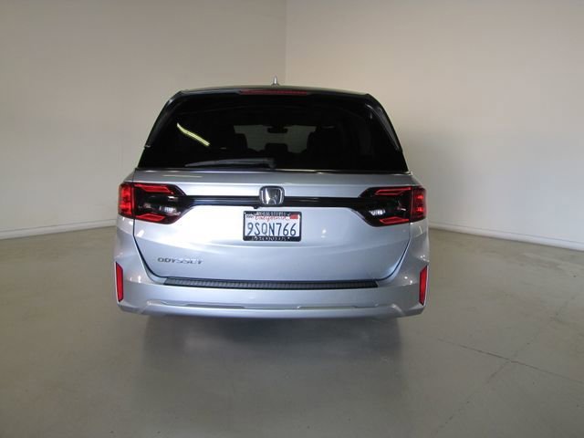 Certified Used 2025 Solar Silver Metallic Honda EX-L image 22