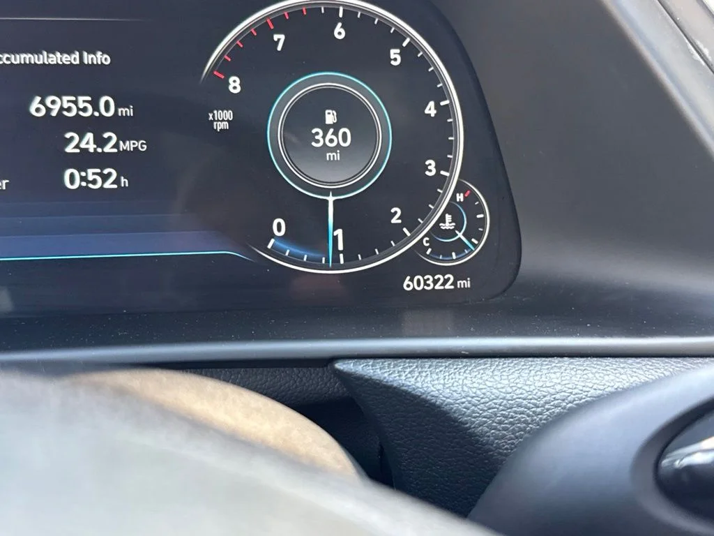 Used 2022 Gray Hyundai Limited image 19